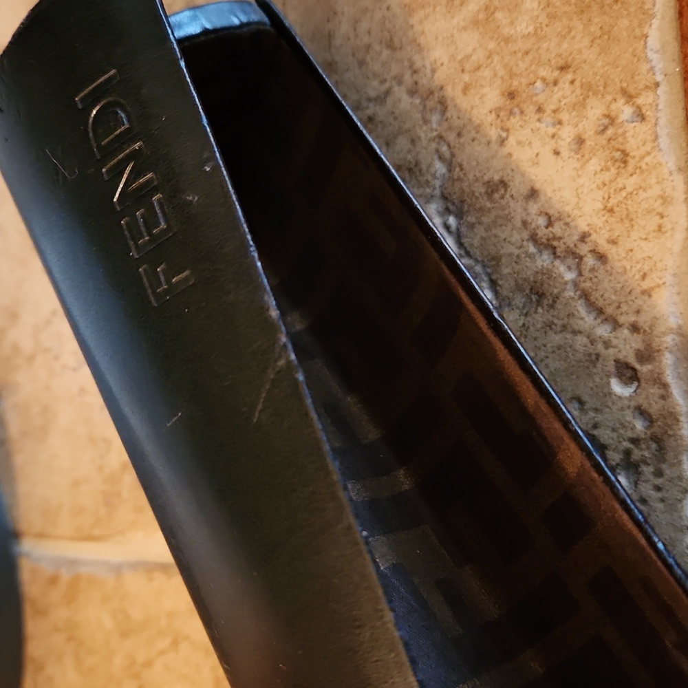 Fendi black hard eyeglasses case - Picture 8 of 9